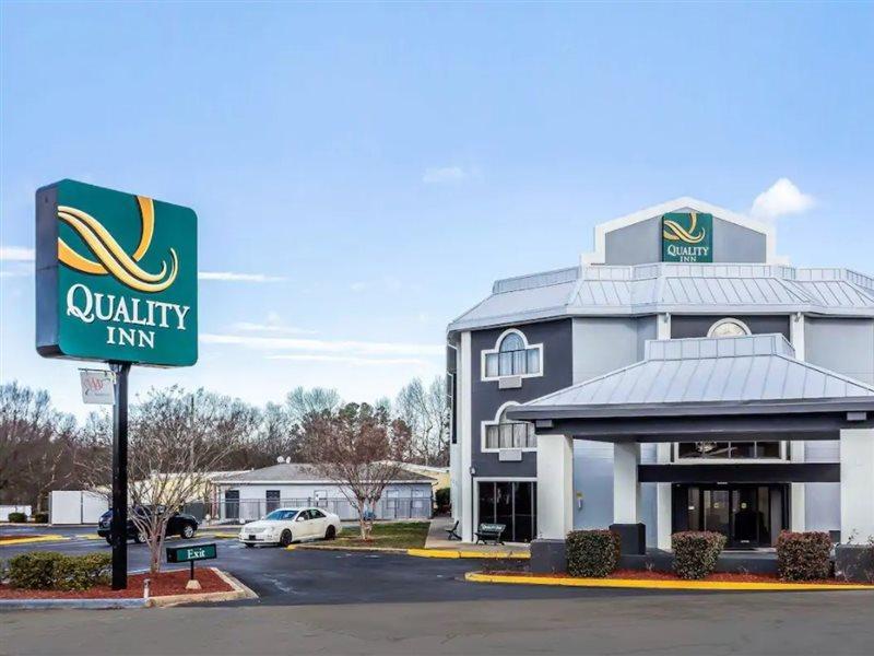 Quality Inn & Suites Salisbury Buitenkant foto