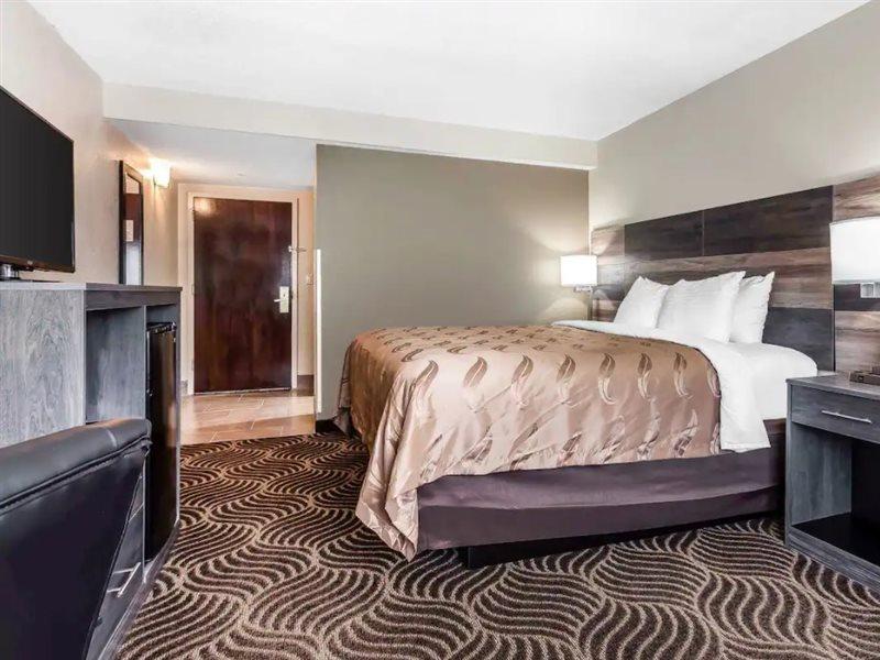 Quality Inn & Suites Salisbury Buitenkant foto