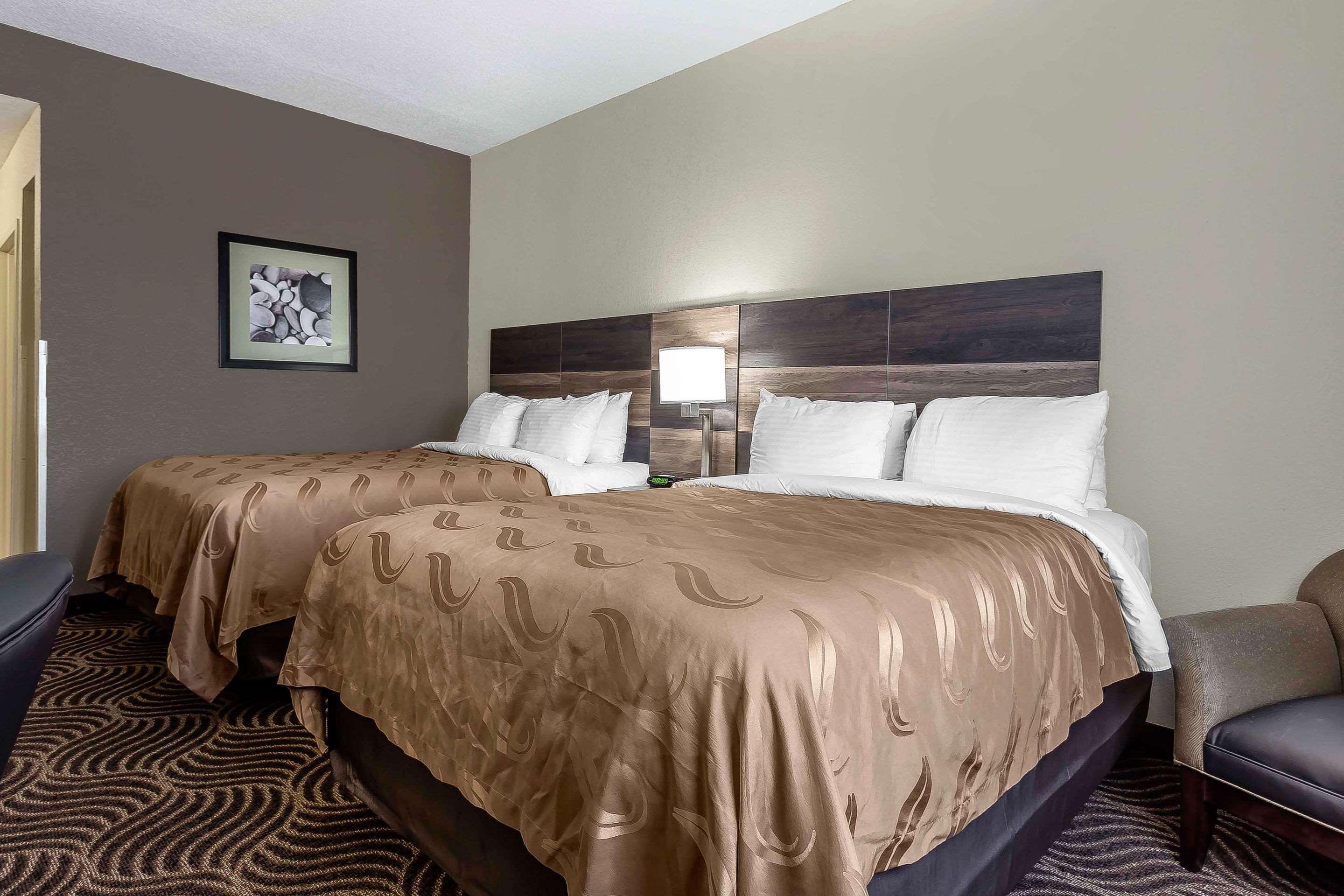 Quality Inn & Suites Salisbury Buitenkant foto