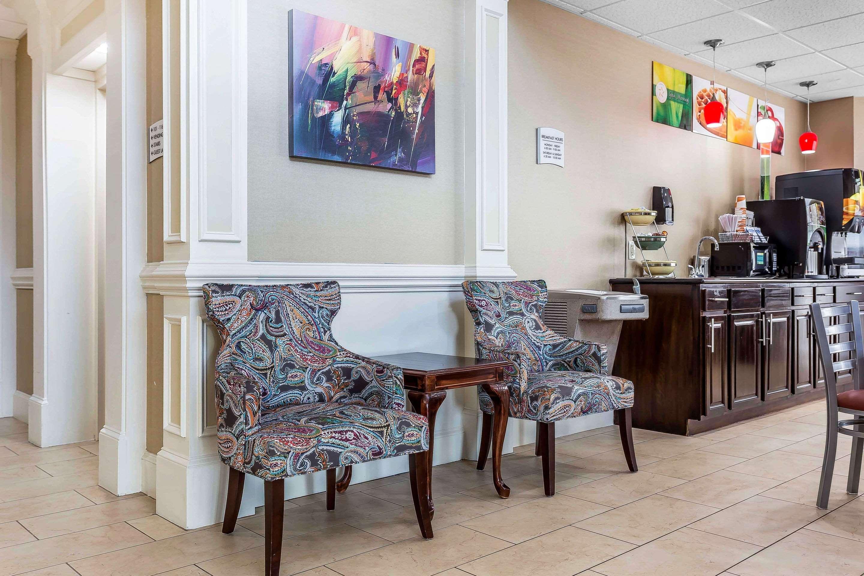 Quality Inn & Suites Salisbury Buitenkant foto