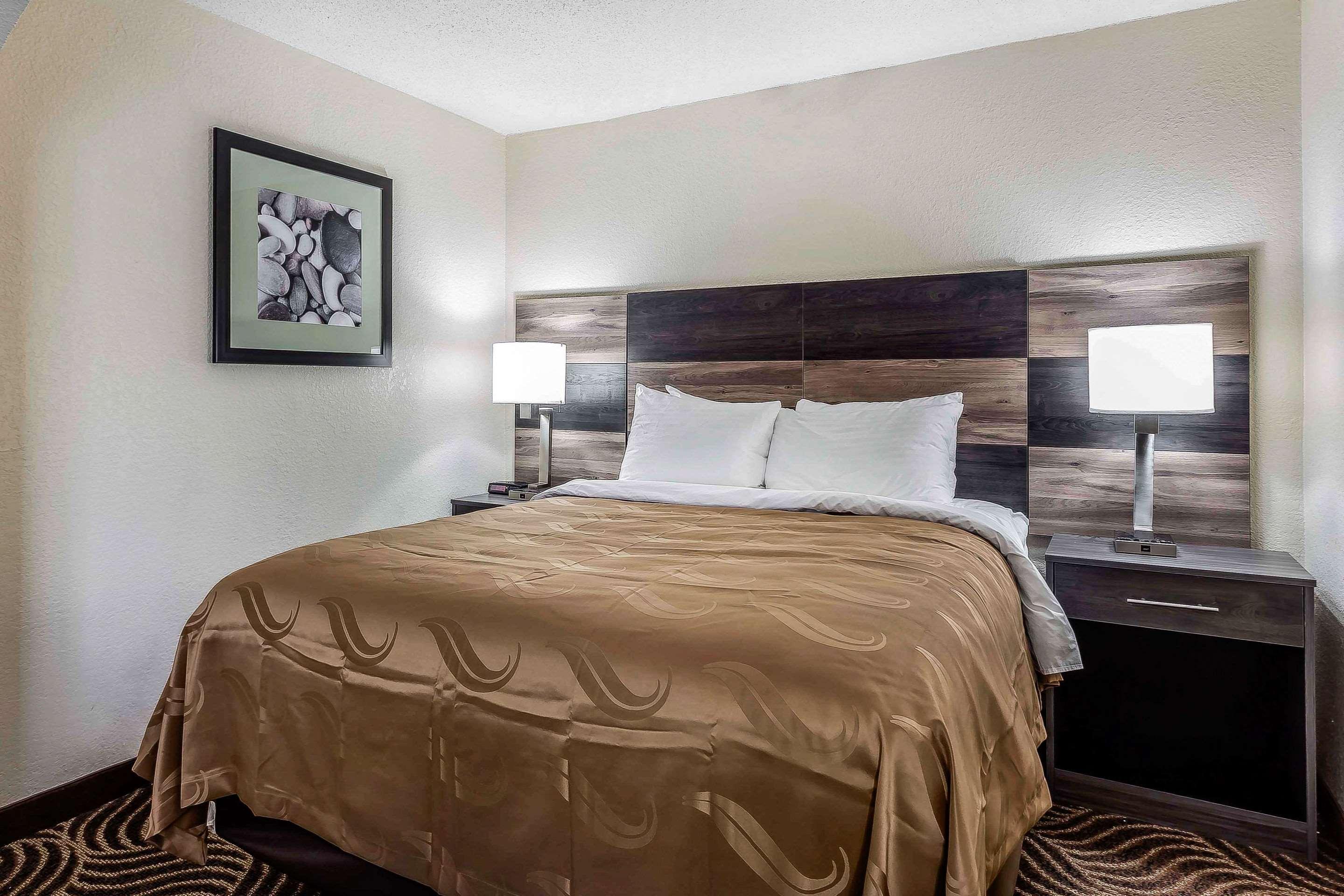 Quality Inn & Suites Salisbury Buitenkant foto